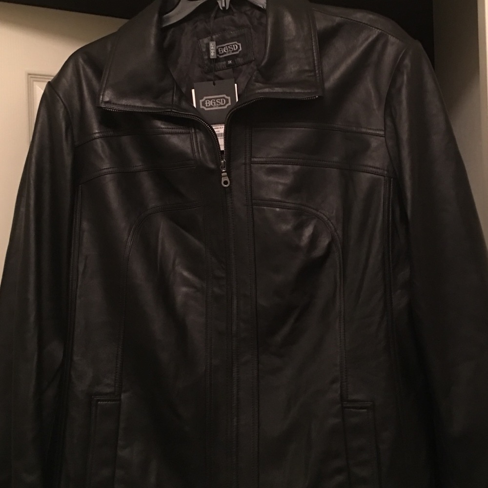 Leather jacket - Picture 2 of 3